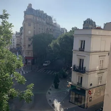 דירה Haussmanien Au Coeur Du Village Montmartre !