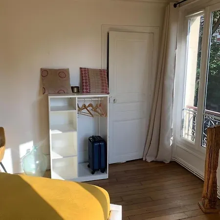 Haussmanien Au Coeur Du Village Montmartre ! פריז